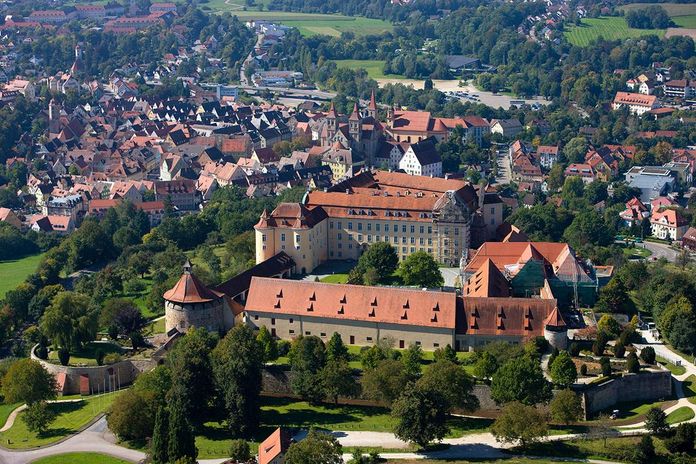 Schloss ob Ellwangen, Luftaufnahme vom Schloss