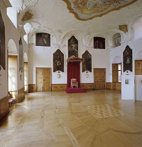 Château d'Ellwangen, Vue dans la salle du trône